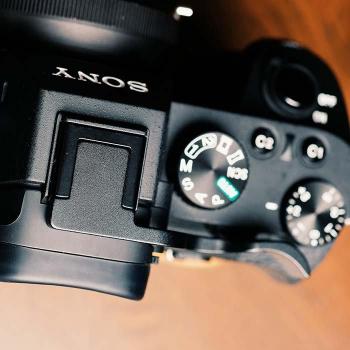 Thumb Grip Shoe Cover for Sony A7 II, A7 III, A7R II, A7R III