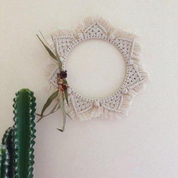 Miroir mural en macramé