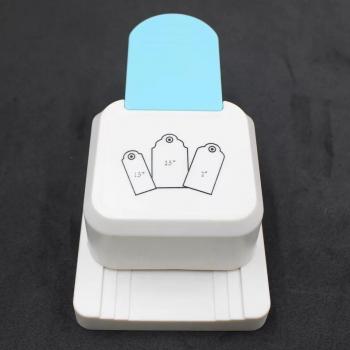 Manual Scrapbooking Tag Punch