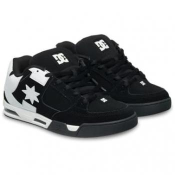 Size 6 DC Command Suede Sneaker for Men