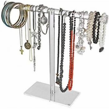 Schmuck und Kettenständer