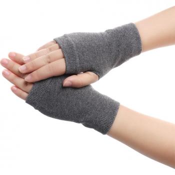 Woolen Wrist Warmers for Cold Days