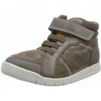 Clarks Emery Beat Bruine Kinderschoenen – Stijlvol