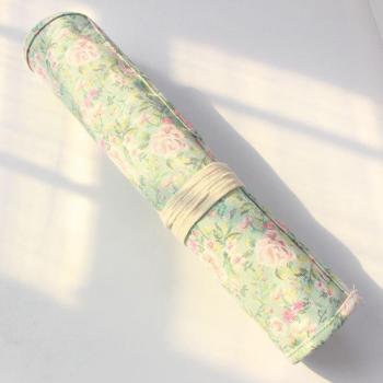 Makeup Brush Organizer Roll-Up Case with 20 Slots