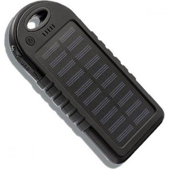 Boîte d’alimentation solaire mobile « NovaCharge »
