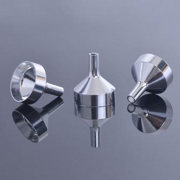 Embudo Elegante Aceites y Fragancias