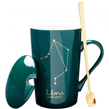 Taza de café de lujo con cuchara, diseño nórdico, color verde