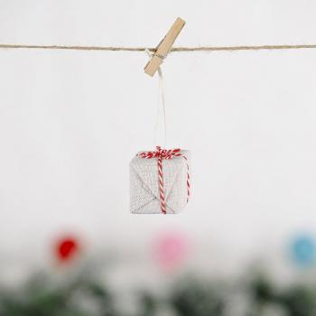 Ornements de Noël en lin rouge pour enfants