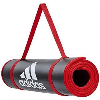 Matérialisation sportive Adidas en rouge