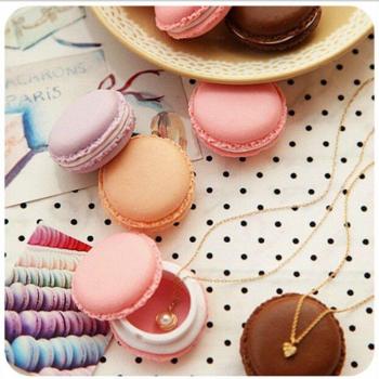 Kawaii Candy Color Clip Dispenser