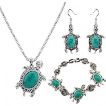 Turtle Design Green Stone Jewelry Set