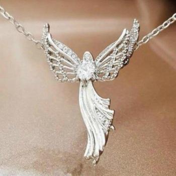 AAA Zircon Angel Wings Pendant for Women