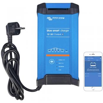 Victron Energy Blue Smart IP22 Ladegerät 12 V 30 A 3 Ausgänge 230 V CEE 7/7