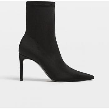 Stradivarius Modische Schwarze Stretch-Absatzstiefel 34