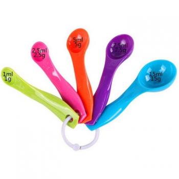 Four-Compartment Baby Food Dispenser