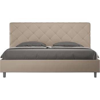 Cama italiana beige claro con ropa de cama