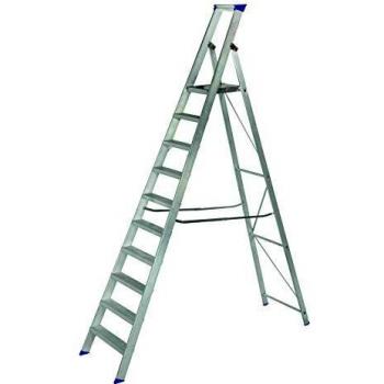 Werner Industrial Aluminium Platform Step Ladders