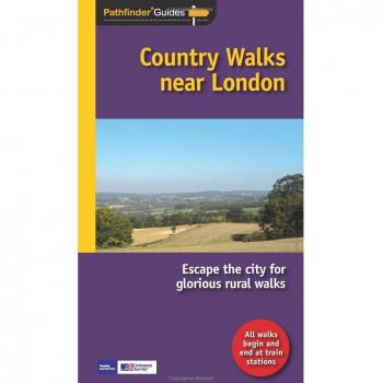 Pathfinder Country walks near London (Pathfinder Guide) By Nick Channer