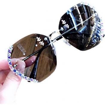 Lunettes de soleil sans monture pour femmes en métal avec protection UV et lentilles diamant
