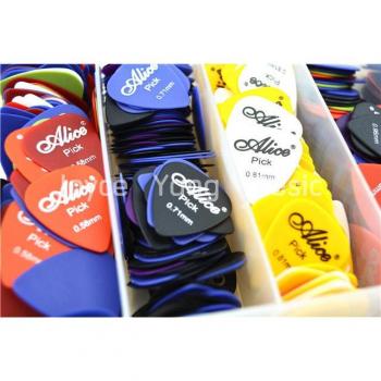 Alice 50pcs Guitar Picks Assorted Thickness & Color