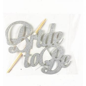 Rosa Oro Elegante: Decoración de Pastel de San Valentín