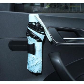 Auto Haken für Regenschirm im Kofferraum