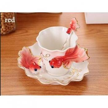 Taza de Té con Diseño de Pez