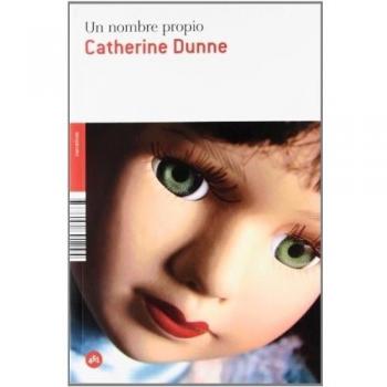 Un nombre propio (Tapa blanda con solapas).