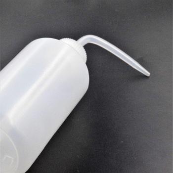 Distributeur de liquide pour sauces