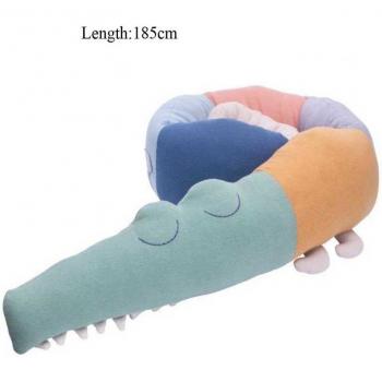 Oreiller long pour lit de bébé
