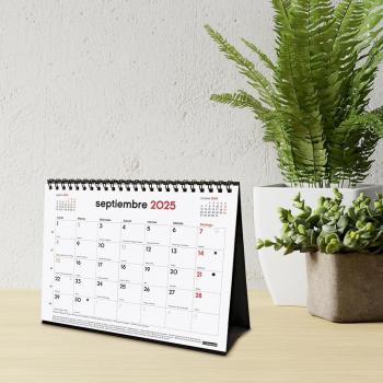Meses Sin Color: Calendario Neutro Finocam 16 M