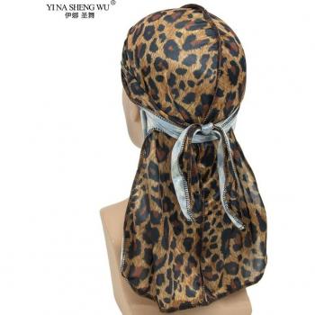 Gorro de satén 120d con motivo de leopardo, inspiración pirata