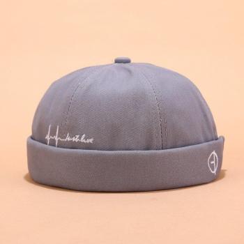 Gorra Sin Ala de Estilo Urbano