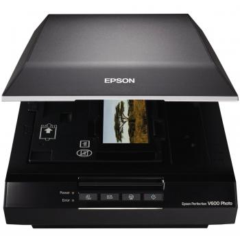 Epson Perfection V600 Photo A4 Flatbed Scanner 6400 x 9600 DPI Black