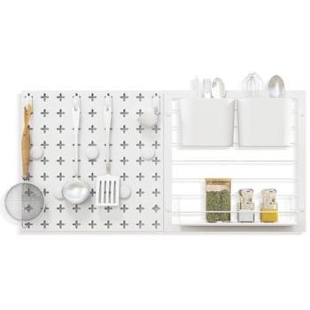 Système de rangement mural avec panneaux perforés