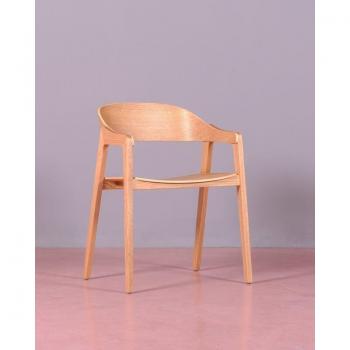 Chaise en chêne