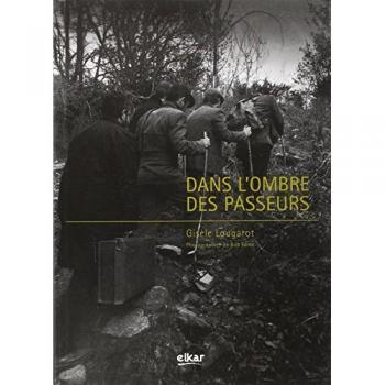 Dans L'Ombre Des Passeurs