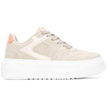 Suelas Blancas y Detalles Perforados – Refresca Beige
