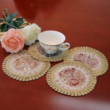 Tapete Aislante “Flor Europea” – Para Tazas y Mesas