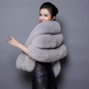 Brides Winter Wrap