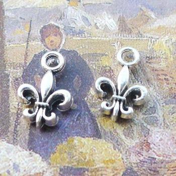 Breloques argent antique en forme de Fleur De Lis, 30 pièces, 14x9mm, alliage mixte