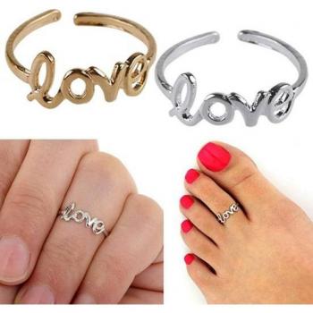 Anillo ajustable love en oro