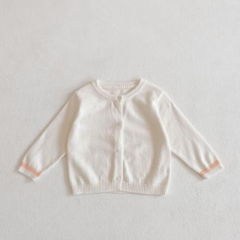 Süßer Winterpullover für Babys