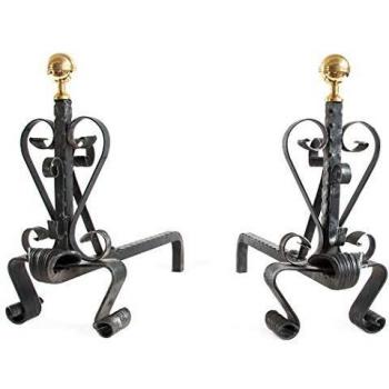 Coppia di alari in ferro battuto con motivi geometrici e finitura nera opaca