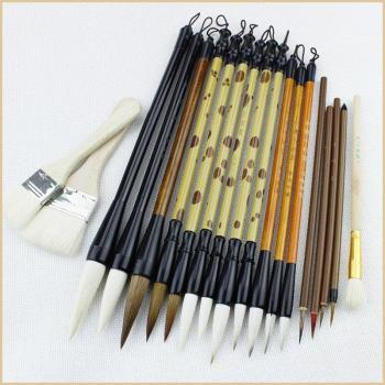Set de pinceaux pour paysages et pivoines