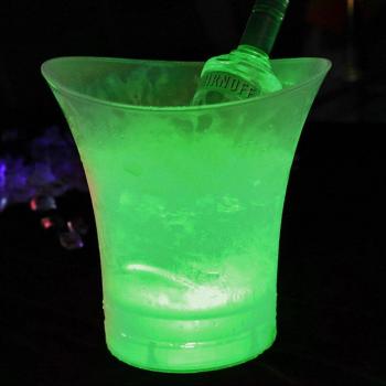 Farbige LED Eisbox für Partys