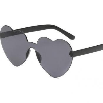 Cute Love Heart Cat Eye Vintage Sunglasses in Red