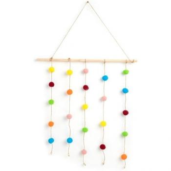 Ornement Bébé en Bois Coloré