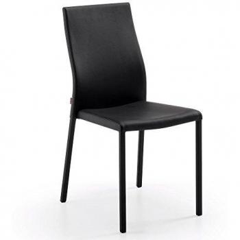 Sedia da scrivania di Kave Home con pelle sintetica nera e gambe in acciaio rivestito