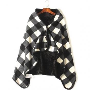 Wearable Fleece Throw Blanket with Button